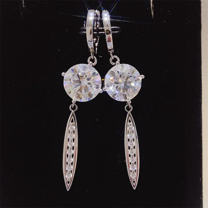 Trendsi 10 carat drop earrings featuring sparkling crystals and elegant design for a luxurious look