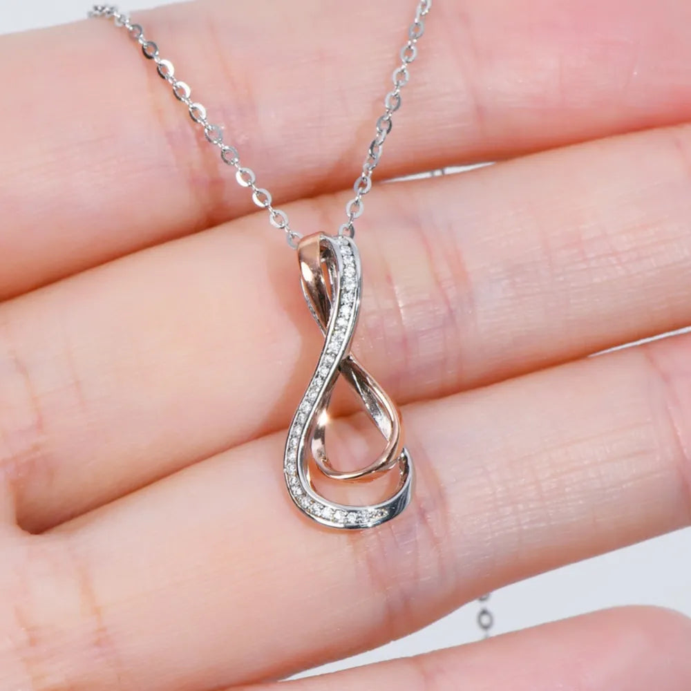 Elegant infinity necklace for women with a stunning design and sparkling details, perfect for any occasion