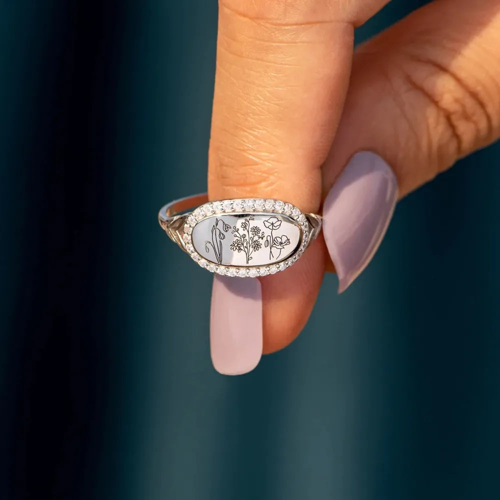 Trendsi handcrafted gemstone flower ring featuring intricate floral designs and sparkling detailing