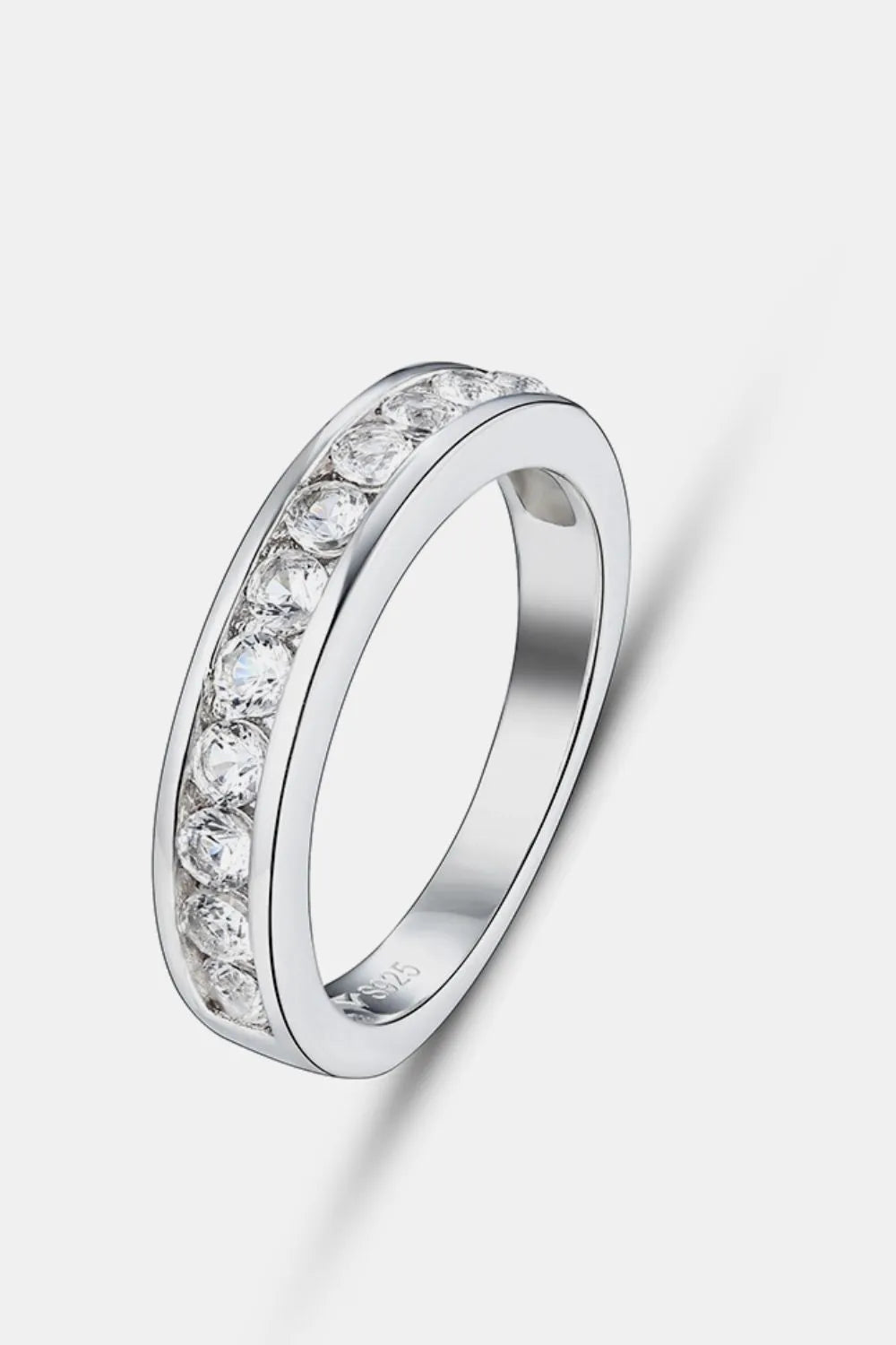 Trendsi Silver Moissanite Wedding Band with Round Cut Stones for Elegant Engagement Jewelry