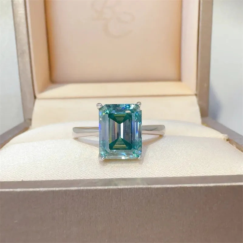 Trendsi unique rectangle gemstone ring featuring a stunning blue-green gemstone in a sleek silver setting