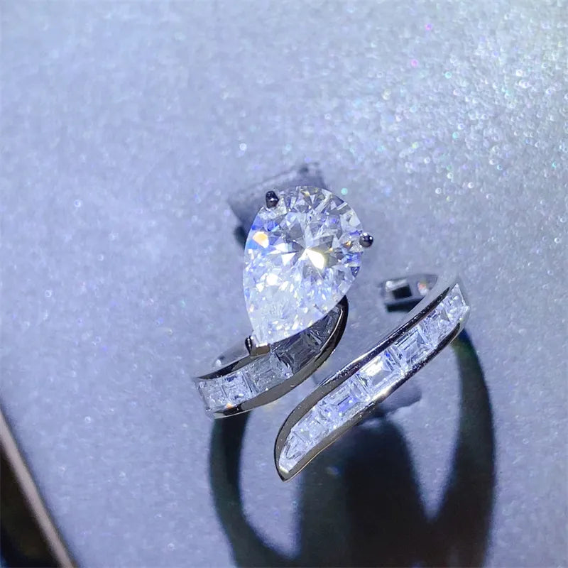 Trendsi 3 carat moissanite ring featuring a stunning pear-shaped center stone with elegant band design