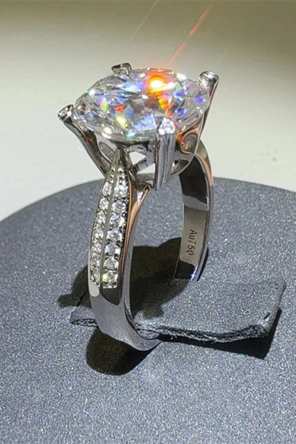Trendsi 5 carat moissanite ring featuring a stunning center stone with sparkling side accents
