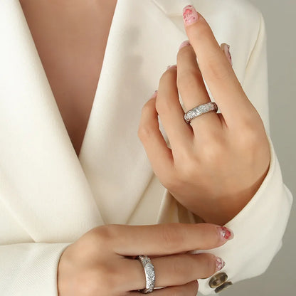 efc46b77-e5ec-463c-85a1-3d5274cc18c0-Max