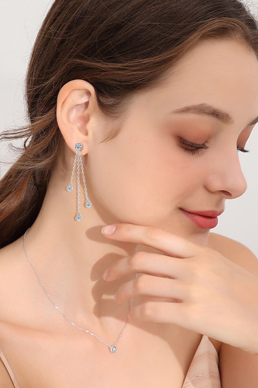 Trendsi Moissanite Drop Earrings with Elegant Chain Design and Sparkling Stones