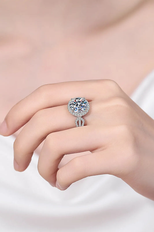 Trendsi moissanite engagement ring with a sparkling center stone and delicate halo setting
