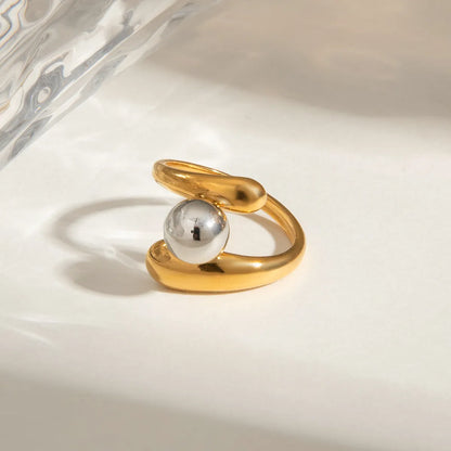 Trendsi Two-Tone Twisted Ring featuring a glossy gold and silver design for modern elegance